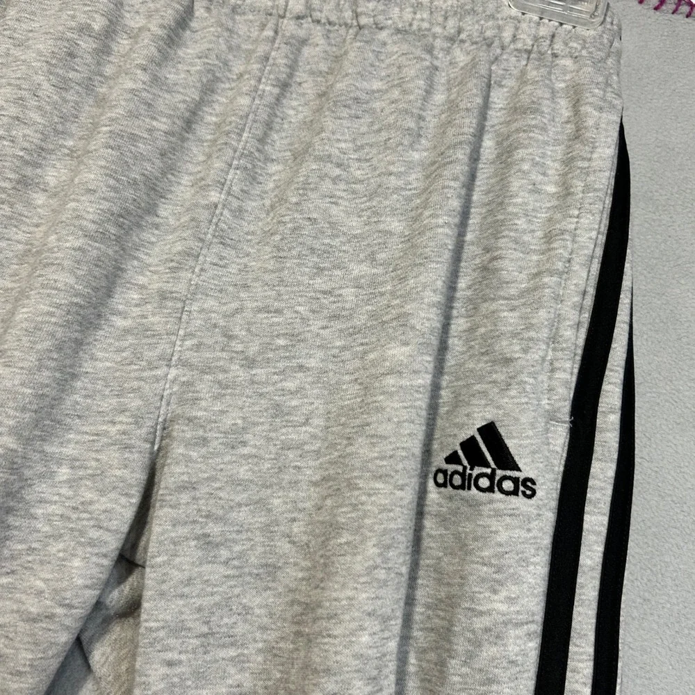 Adidas Gray Jogger Sweatpants Boys Size Large Regular‎ Fit Athleisure Athletic